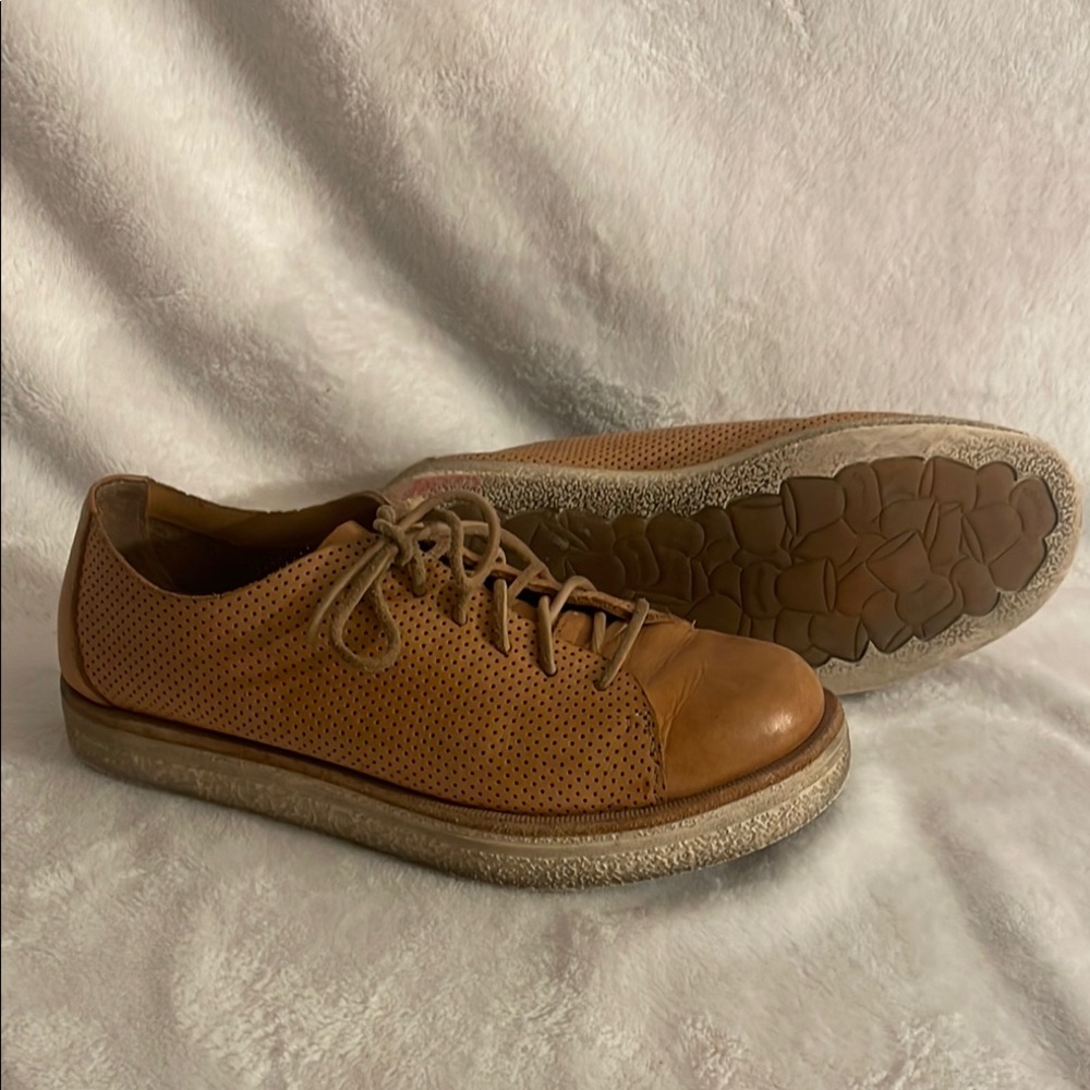 Men's Tan Leather Casual Shoes